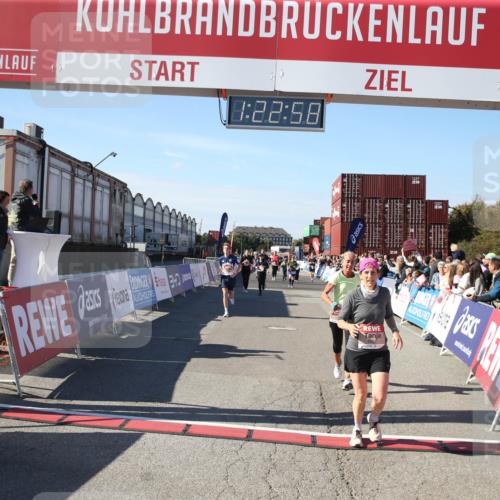 03.10.2025 - Köhlbrandbrückenlauf Jannik Wohlers http://msf.ph/oto/9126573 03.10.2025 13:22:58 Ziel 4350, 4602, 4603, 4964, 5046, 5189, 5812, 5924, 5925, 6027 meine-sportfotos.de