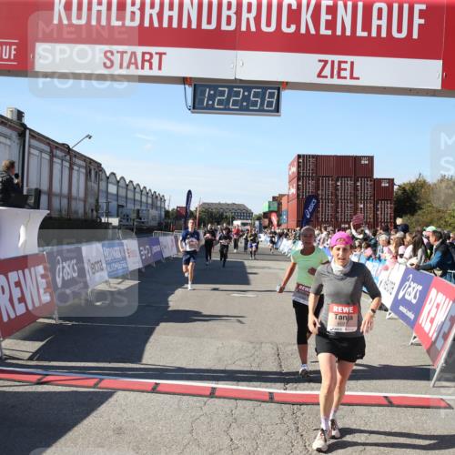 03.10.2025 - Köhlbrandbrückenlauf Jannik Wohlers http://msf.ph/oto/9126582 03.10.2025 13:22:58 Ziel 4350, 4602, 4603, 4964, 5046, 5189, 5812, 5924, 5925, 6027 meine-sportfotos.de