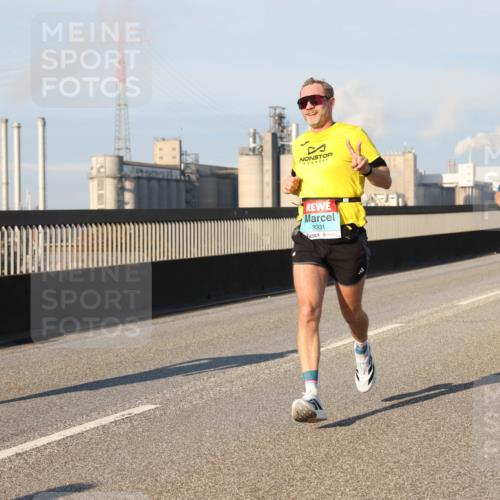 03.10.2025 - Köhlbrandbrückenlauf Lena Gebhardt http://msf.ph/oto/9126590 03.10.2025 09:46:30 Position 2 3331 meine-sportfotos.de
