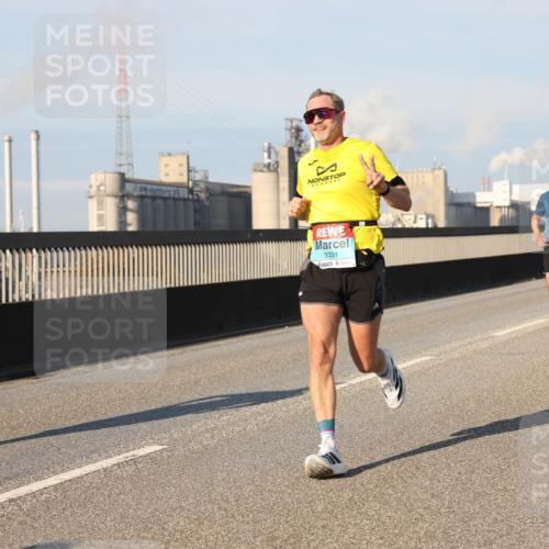 03.10.2025 - Köhlbrandbrückenlauf Lena Gebhardt http://msf.ph/oto/9126594 03.10.2025 09:46:30 Position 2 3331 meine-sportfotos.de