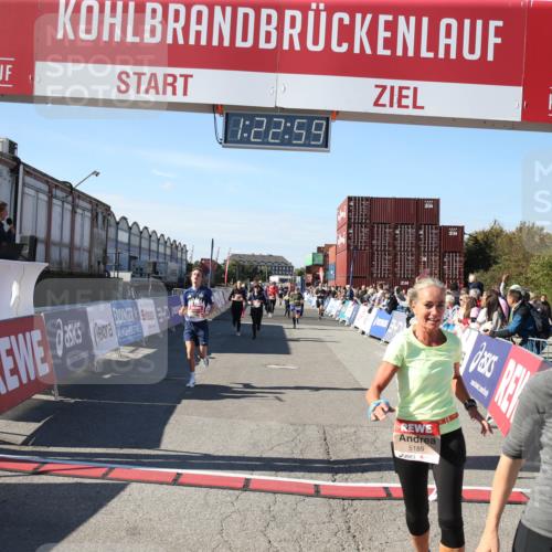 03.10.2025 - Köhlbrandbrückenlauf Jannik Wohlers http://msf.ph/oto/9126608 03.10.2025 13:23:00 Ziel 4350, 4602, 4603, 4964, 4987, 5046, 5189, 5812, 5924, 5925, 6027, 6070 meine-sportfotos.de