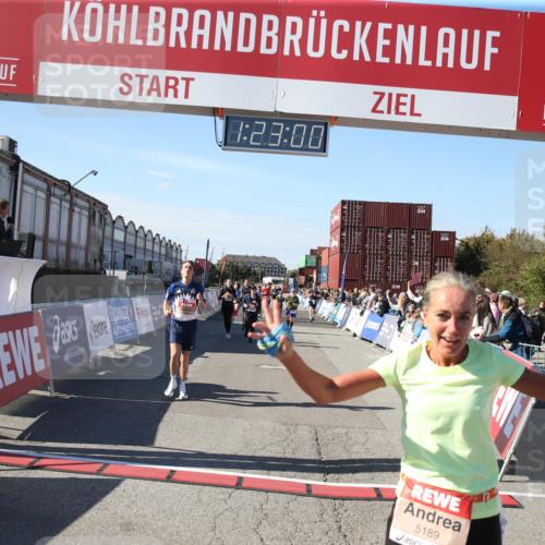 03.10.2025 - Köhlbrandbrückenlauf Jannik Wohlers http://msf.ph/oto/9126622 03.10.2025 13:23:00 Ziel 4350, 4602, 4603, 4964, 4987, 5046, 5189, 5812, 5924, 5925, 6027, 6070 meine-sportfotos.de
