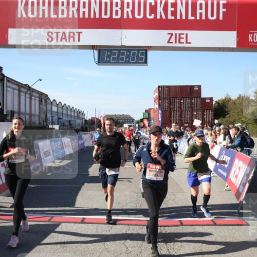 03.10.2025 - Köhlbrandbrückenlauf Jannik Wohlers http://msf.ph/oto/9126647 03.10.2025 13:23:06 Ziel 4350, 4904, 4905, 4964, 4987, 5076, 5189, 5573, 5712, 5716, 5812, 6027, 6070, 6071 meine-sportfotos.de