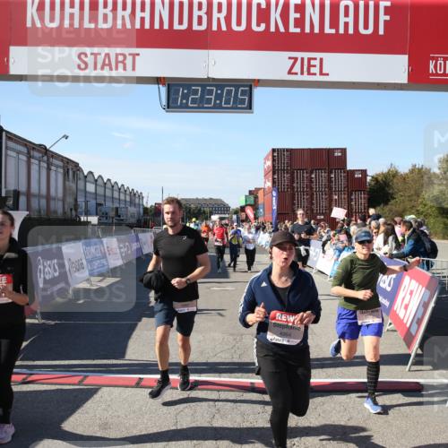03.10.2025 - Köhlbrandbrückenlauf Jannik Wohlers http://msf.ph/oto/9126652 03.10.2025 13:23:06 Ziel 4350, 4904, 4905, 4964, 4987, 5076, 5189, 5573, 5712, 5716, 5812, 6027, 6070, 6071 meine-sportfotos.de