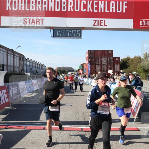 03.10.2025 - Köhlbrandbrückenlauf Jannik Wohlers http://msf.ph/oto/9126657 03.10.2025 13:23:06 Ziel 4350, 4904, 4905, 4964, 4987, 5076, 5189, 5573, 5712, 5716, 5812, 6027, 6070, 6071 meine-sportfotos.de