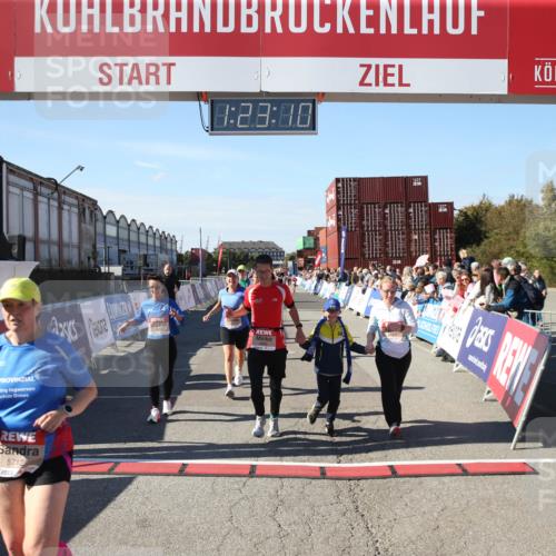 03.10.2025 - Köhlbrandbrückenlauf Jannik Wohlers http://msf.ph/oto/9126677 03.10.2025 13:23:10 Ziel 4339, 4350, 4553, 4904, 4905, 4964, 4987, 5076, 5573, 5712, 5716, 5812, 6070, 6071, 6652 meine-sportfotos.de