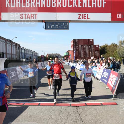 03.10.2025 - Köhlbrandbrückenlauf Jannik Wohlers http://msf.ph/oto/9126682 03.10.2025 13:23:10 Ziel 4339, 4350, 4553, 4904, 4905, 4964, 4987, 5076, 5573, 5712, 5716, 5812, 6070, 6071, 6652 meine-sportfotos.de