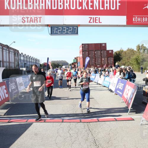 03.10.2025 - Köhlbrandbrückenlauf Jannik Wohlers http://msf.ph/oto/9126726 03.10.2025 13:23:27 Ziel 4450, 4477, 4719, 4887, 4892, 4911, 5003, 5114, 6277, 6291, 6337, 6338, 6378, 6618, 6619, 6653 meine-sportfotos.de