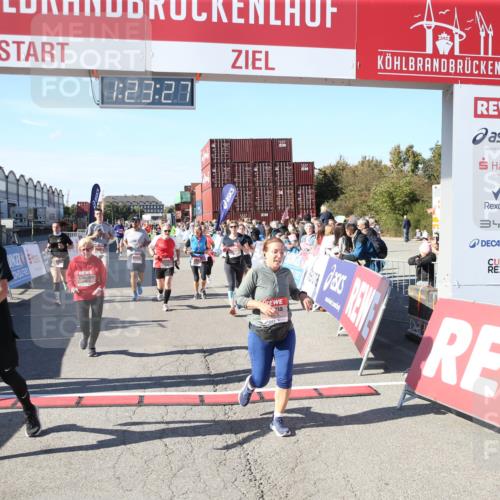03.10.2025 - Köhlbrandbrückenlauf Jannik Wohlers http://msf.ph/oto/9126731 03.10.2025 13:23:28 Ziel 4450, 4477, 4719, 4887, 4892, 4911, 5003, 5114, 6277, 6291, 6337, 6338, 6378, 6618, 6619, 6653 meine-sportfotos.de