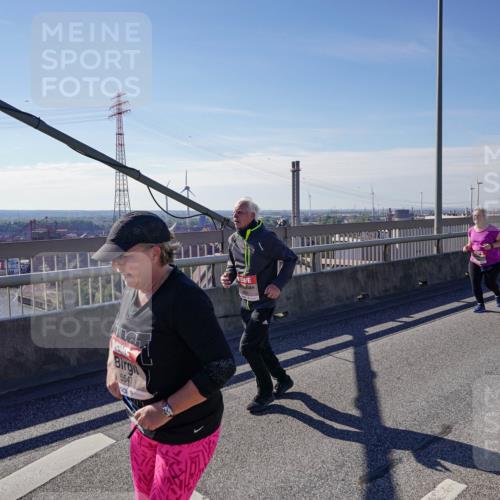 03.10.2025 - Köhlbrandbrückenlauf Michael Burmester http://msf.ph/oto/9126774 03.10.2025 13:13:46 Position 2 5547 meine-sportfotos.de