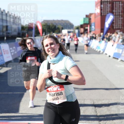 03.10.2025 - Köhlbrandbrückenlauf Jannik Wohlers http://msf.ph/oto/9126775 03.10.2025 13:23:43 Ziel 4285, 4465, 4743, 4752, 5093, 5397, 5653, 5855, 6728 meine-sportfotos.de