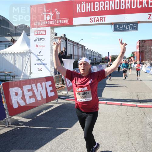 03.10.2025 - Köhlbrandbrückenlauf Jannik Wohlers http://msf.ph/oto/9126908 03.10.2025 13:24:06 Ziel 4442, 4529, 4647, 4657, 4698, 5106, 5361, 5387, 5389, 5419, 5709, 6119, 6442, 6443, 6557, 6643, 6701 meine-sportfotos.de