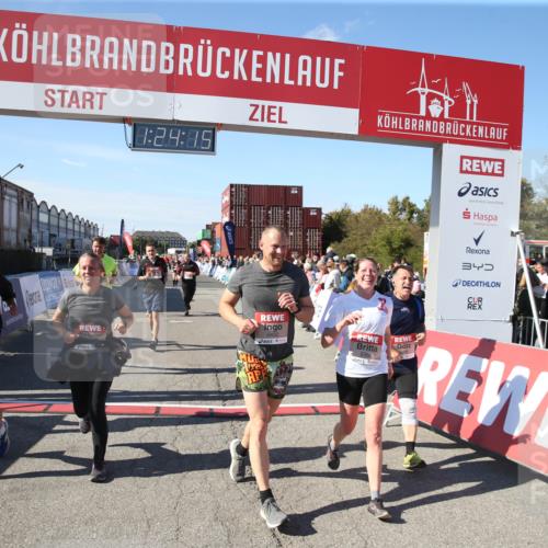 03.10.2025 - Köhlbrandbrückenlauf Jannik Wohlers http://msf.ph/oto/9126943 03.10.2025 13:24:16 Ziel 4286, 4442, 4529, 4555, 4657, 4664, 4673, 4698, 4942, 4943, 5085, 5107, 5321, 5350, 5432, 5986, 6119, 6168, 6169, 6306, 6643, 6701 meine-sportfotos.de