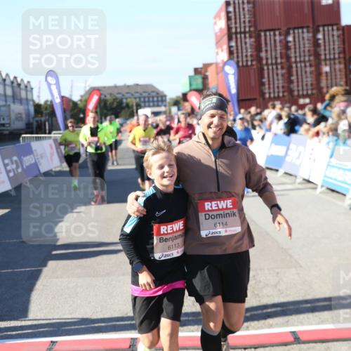 03.10.2025 - Köhlbrandbrückenlauf Jannik Wohlers http://msf.ph/oto/9127073 03.10.2025 13:24:42 Ziel 4535, 4786, 4810, 5150, 5394, 5527, 6039, 6113, 6114, 6149, 6150, 6198, 6210, 6211, 6473, 6551, 6598, 6599 meine-sportfotos.de