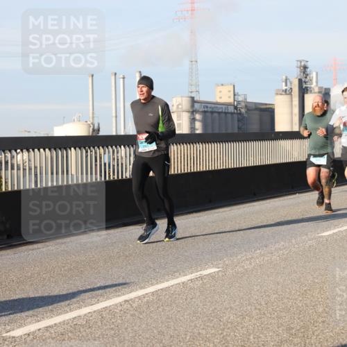 03.10.2025 - Köhlbrandbrückenlauf Lena Gebhardt http://msf.ph/oto/9127080 03.10.2025 09:46:54 Position 2  meine-sportfotos.de