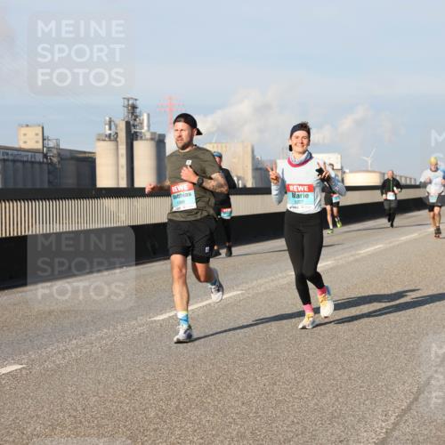 03.10.2025 - Köhlbrandbrückenlauf Lena Gebhardt http://msf.ph/oto/9127307 03.10.2025 09:47:05 Position 2 4, 1088, 3227 meine-sportfotos.de