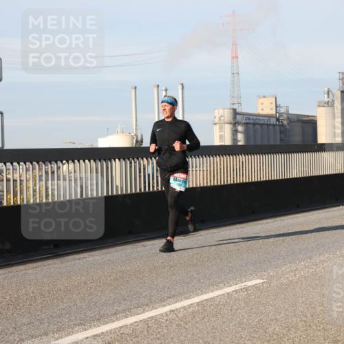 03.10.2025 - Köhlbrandbrückenlauf Lena Gebhardt http://msf.ph/oto/9127357 03.10.2025 09:47:08 Position 2  meine-sportfotos.de