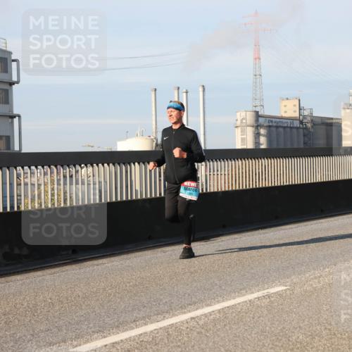 03.10.2025 - Köhlbrandbrückenlauf Lena Gebhardt http://msf.ph/oto/9127364 03.10.2025 09:47:08 Position 2 1966 meine-sportfotos.de