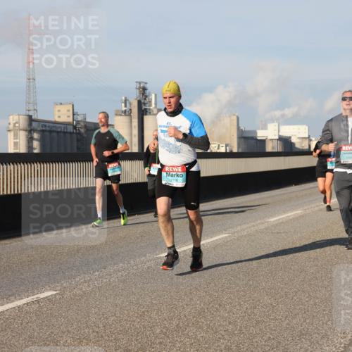 03.10.2025 - Köhlbrandbrückenlauf Lena Gebhardt http://msf.ph/oto/9127376 03.10.2025 09:47:11 Position 2 41, 1116, 1334 meine-sportfotos.de