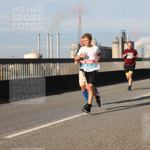 03.10.2025 - Köhlbrandbrückenlauf Lena Gebhardt http://msf.ph/oto/9127485 03.10.2025 09:47:21 Position 2 1878 meine-sportfotos.de