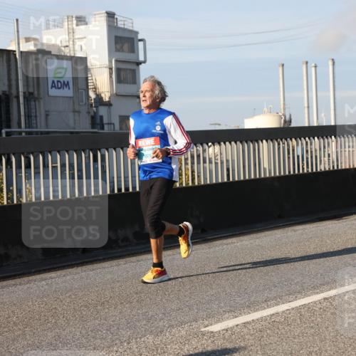 03.10.2025 - Köhlbrandbrückenlauf Lena Gebhardt http://msf.ph/oto/9127555 03.10.2025 09:47:26 Position 2 1025 meine-sportfotos.de