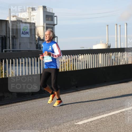 03.10.2025 - Köhlbrandbrückenlauf Lena Gebhardt http://msf.ph/oto/9127560 03.10.2025 09:47:26 Position 2 1025 meine-sportfotos.de