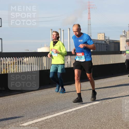 03.10.2025 - Köhlbrandbrückenlauf Lena Gebhardt http://msf.ph/oto/9127590 03.10.2025 09:47:28 Position 2 1560, 1543 meine-sportfotos.de