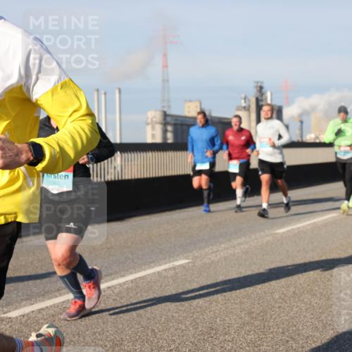 03.10.2025 - Köhlbrandbrückenlauf Lena Gebhardt http://msf.ph/oto/9127650 03.10.2025 09:47:32 Position 2 1702, 1353 meine-sportfotos.de