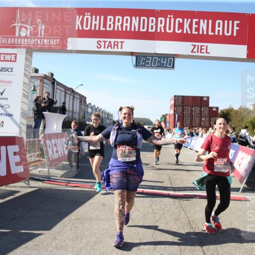 03.10.2025 - Köhlbrandbrückenlauf Jannik Wohlers http://msf.ph/oto/9127652 03.10.2025 13:30:41 Ziel 4355, 4840, 4841, 4937, 5289, 5346, 5391, 6170, 6223, 6347 meine-sportfotos.de