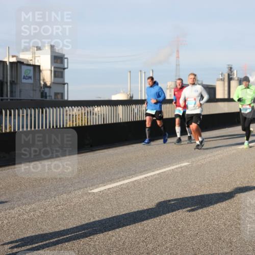 03.10.2025 - Köhlbrandbrückenlauf Lena Gebhardt http://msf.ph/oto/9127656 03.10.2025 09:47:32 Position 2  meine-sportfotos.de