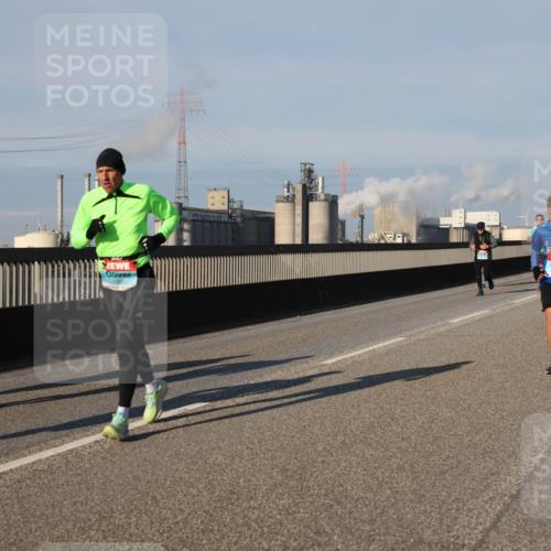 03.10.2025 - Köhlbrandbrückenlauf Lena Gebhardt http://msf.ph/oto/9127675 03.10.2025 09:47:34 Position 2 3802, 117 meine-sportfotos.de