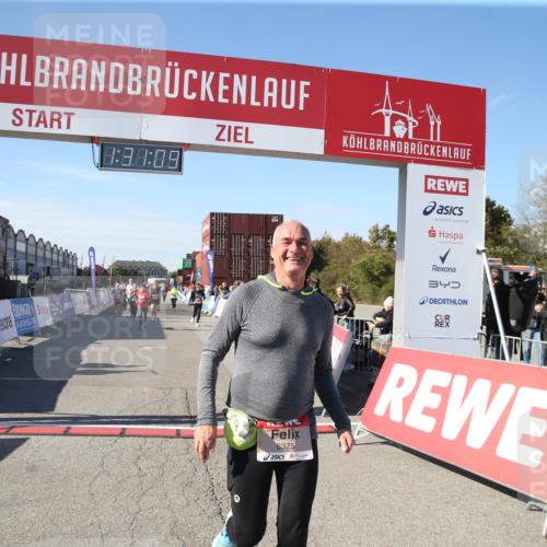 03.10.2025 - Köhlbrandbrückenlauf Jannik Wohlers http://msf.ph/oto/9127682 03.10.2025 13:31:09 Ziel 4800, 5185, 5206, 5349, 5362, 5772, 5773, 6375 meine-sportfotos.de