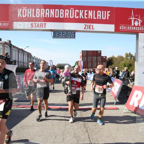 03.10.2025 - Köhlbrandbrückenlauf Jannik Wohlers http://msf.ph/oto/9127703 03.10.2025 13:32:07 Ziel 4443, 4985, 5155, 5238, 5246, 5247, 5248, 5921, 5922, 5923, 6076, 6126, 6146, 6460 meine-sportfotos.de