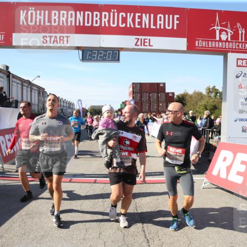 03.10.2025 - Köhlbrandbrückenlauf Jannik Wohlers http://msf.ph/oto/9127712 03.10.2025 13:32:07 Ziel 4443, 4985, 5155, 5238, 5246, 5247, 5248, 5921, 5922, 5923, 6076, 6126, 6146, 6460 meine-sportfotos.de