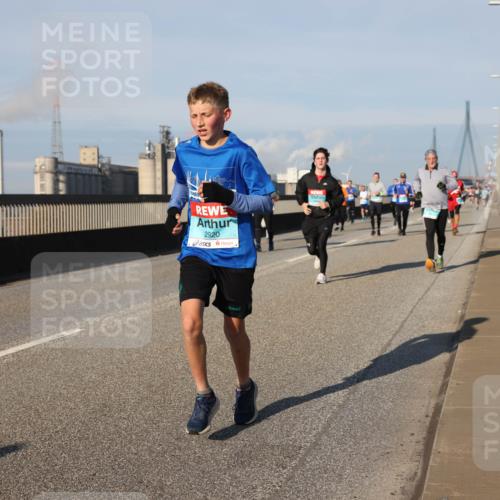 03.10.2025 - Köhlbrandbrückenlauf Lena Gebhardt http://msf.ph/oto/9127726 03.10.2025 09:47:36 Position 2 2920 meine-sportfotos.de