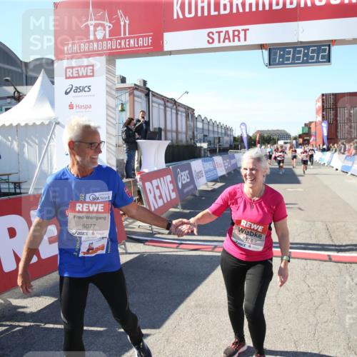 03.10.2025 - Köhlbrandbrückenlauf Jannik Wohlers http://msf.ph/oto/9127751 03.10.2025 13:33:52 Ziel 4919, 4970, 5036, 5074, 5077, 5300, 5367, 6246 meine-sportfotos.de