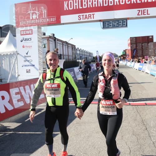 03.10.2025 - Köhlbrandbrückenlauf Jannik Wohlers http://msf.ph/oto/9127772 03.10.2025 13:34:33 Ziel 4702, 4754, 4997, 5390, 5407, 5437, 5693, 5695, 6486 meine-sportfotos.de