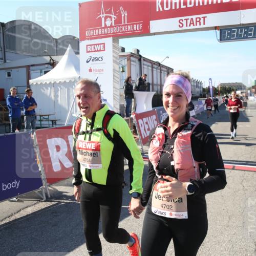 03.10.2025 - Köhlbrandbrückenlauf Jannik Wohlers http://msf.ph/oto/9127782 03.10.2025 13:34:34 Ziel 4702, 4754, 4997, 5390, 5407, 5437, 5693, 5695, 6289, 6290, 6486 meine-sportfotos.de