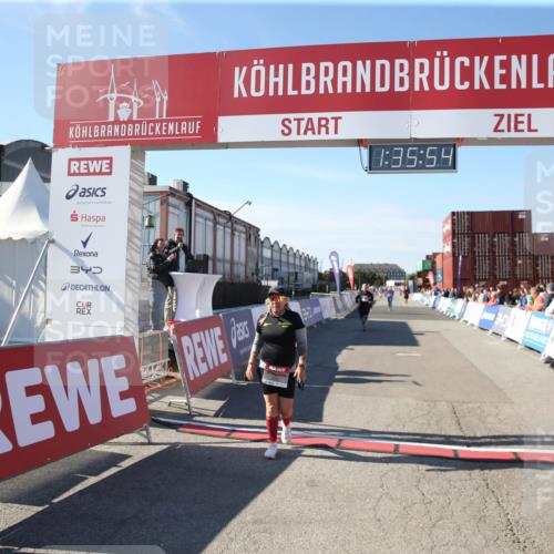 03.10.2025 - Köhlbrandbrückenlauf Jannik Wohlers http://msf.ph/oto/9127795 03.10.2025 13:35:55 Ziel 4972, 6292 meine-sportfotos.de