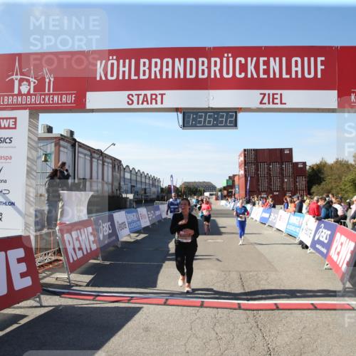 03.10.2025 - Köhlbrandbrückenlauf Jannik Wohlers http://msf.ph/oto/9127804 03.10.2025 13:36:32 Ziel 4735, 5199, 5278, 6003, 6004, 6023 meine-sportfotos.de