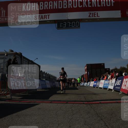 03.10.2025 - Köhlbrandbrückenlauf Jannik Wohlers http://msf.ph/oto/9127814 03.10.2025 13:37:00 Ziel 5287, 5313, 5592, 5808 meine-sportfotos.de