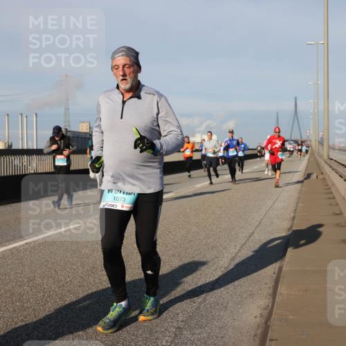 03.10.2025 - Köhlbrandbrückenlauf Lena Gebhardt http://msf.ph/oto/9127815 03.10.2025 09:47:39 Position 2 1073 meine-sportfotos.de