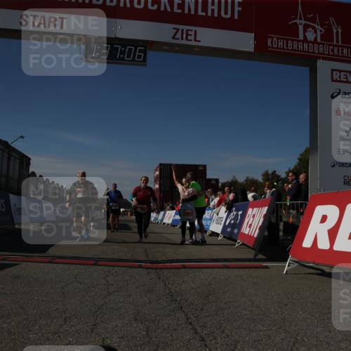 03.10.2025 - Köhlbrandbrückenlauf Jannik Wohlers http://msf.ph/oto/9127867 03.10.2025 13:37:07 Ziel 5262, 5303, 5466, 5507, 5592, 6104, 6380, 6381, 6521 meine-sportfotos.de