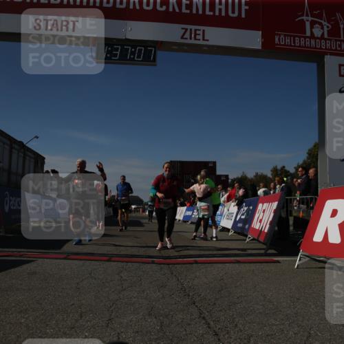 03.10.2025 - Köhlbrandbrückenlauf Jannik Wohlers http://msf.ph/oto/9127876 03.10.2025 13:37:07 Ziel 5262, 5303, 5466, 5507, 5592, 6104, 6380, 6381, 6521 meine-sportfotos.de