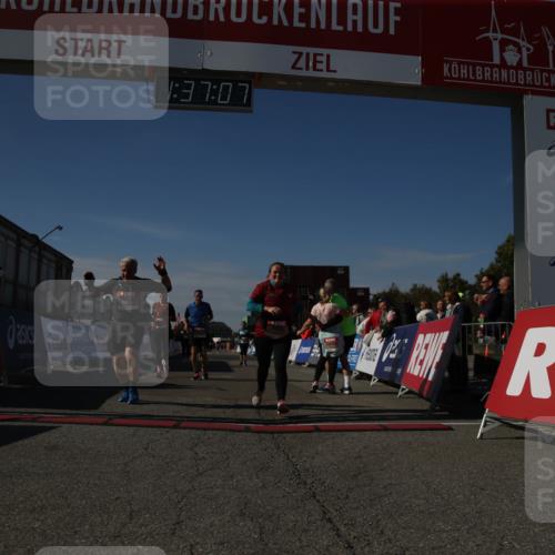 03.10.2025 - Köhlbrandbrückenlauf Jannik Wohlers http://msf.ph/oto/9127877 03.10.2025 13:37:07 Ziel 5262, 5303, 5466, 5507, 5592, 6104, 6380, 6381, 6521 meine-sportfotos.de