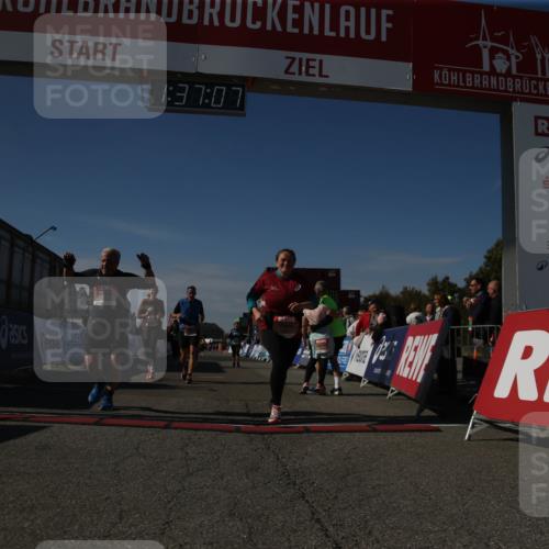 03.10.2025 - Köhlbrandbrückenlauf Jannik Wohlers http://msf.ph/oto/9127884 03.10.2025 13:37:08 Ziel 5262, 5303, 5466, 5507, 5576, 5592, 6104, 6380, 6381, 6521 meine-sportfotos.de