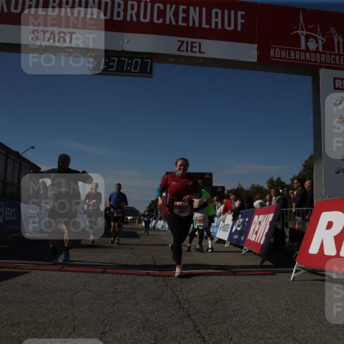 03.10.2025 - Köhlbrandbrückenlauf Jannik Wohlers http://msf.ph/oto/9127886 03.10.2025 13:37:08 Ziel 5262, 5303, 5466, 5507, 5576, 5592, 6104, 6380, 6381, 6521 meine-sportfotos.de