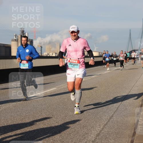 03.10.2025 - Köhlbrandbrückenlauf Lena Gebhardt http://msf.ph/oto/9127891 03.10.2025 09:47:43 Position 2 1321 meine-sportfotos.de