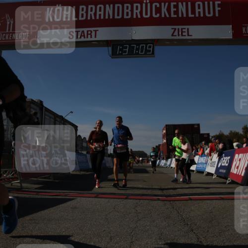 03.10.2025 - Köhlbrandbrückenlauf Jannik Wohlers http://msf.ph/oto/9127909 03.10.2025 13:37:10 Ziel 5262, 5303, 5466, 5507, 5576, 5592, 6104, 6380, 6381, 6521 meine-sportfotos.de
