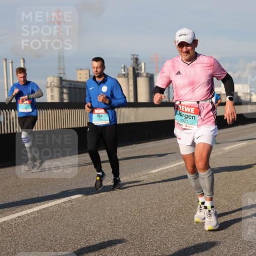 03.10.2025 - Köhlbrandbrückenlauf Lena Gebhardt http://msf.ph/oto/9127915 03.10.2025 09:47:44 Position 2 1321 meine-sportfotos.de